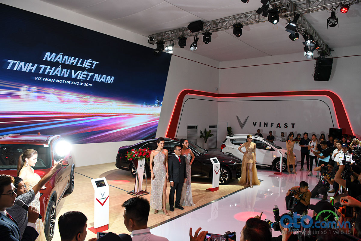 Tham quan gian hàng VinFast "Mãnh liệt tinh thần Việt" tại VMS 2019 5a