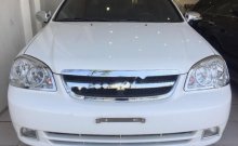 Cần bán gấp Chevrolet Lacetti 1.6 đời 2013, màu trắng, giá 305tr giá 305 triệu tại Khánh Hòa