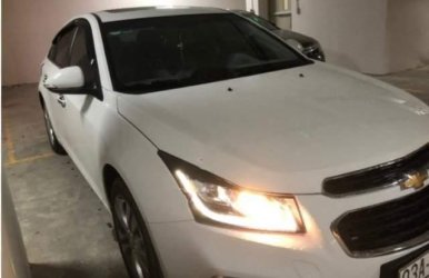 Cần bán Chevrolet Cruze LTZ 1.8L 2017, màu trắng như mới