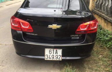 Cần bán Chevrolet Cruze MT năm 2016, màu đen, xe nguyên rin