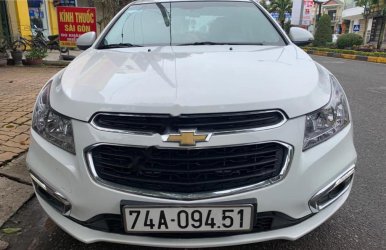 Bán ô tô Chevrolet Cruze sản xuất năm 2016, màu trắng còn mới, giá 353tr