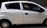 Bán ô tô Chevrolet Spark đời 2016, màu trắng, nhập khẩu, xe gia đình nữ đi cẩn thận